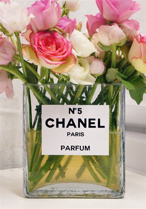 Chanel Perfume Bottle With Flowers 